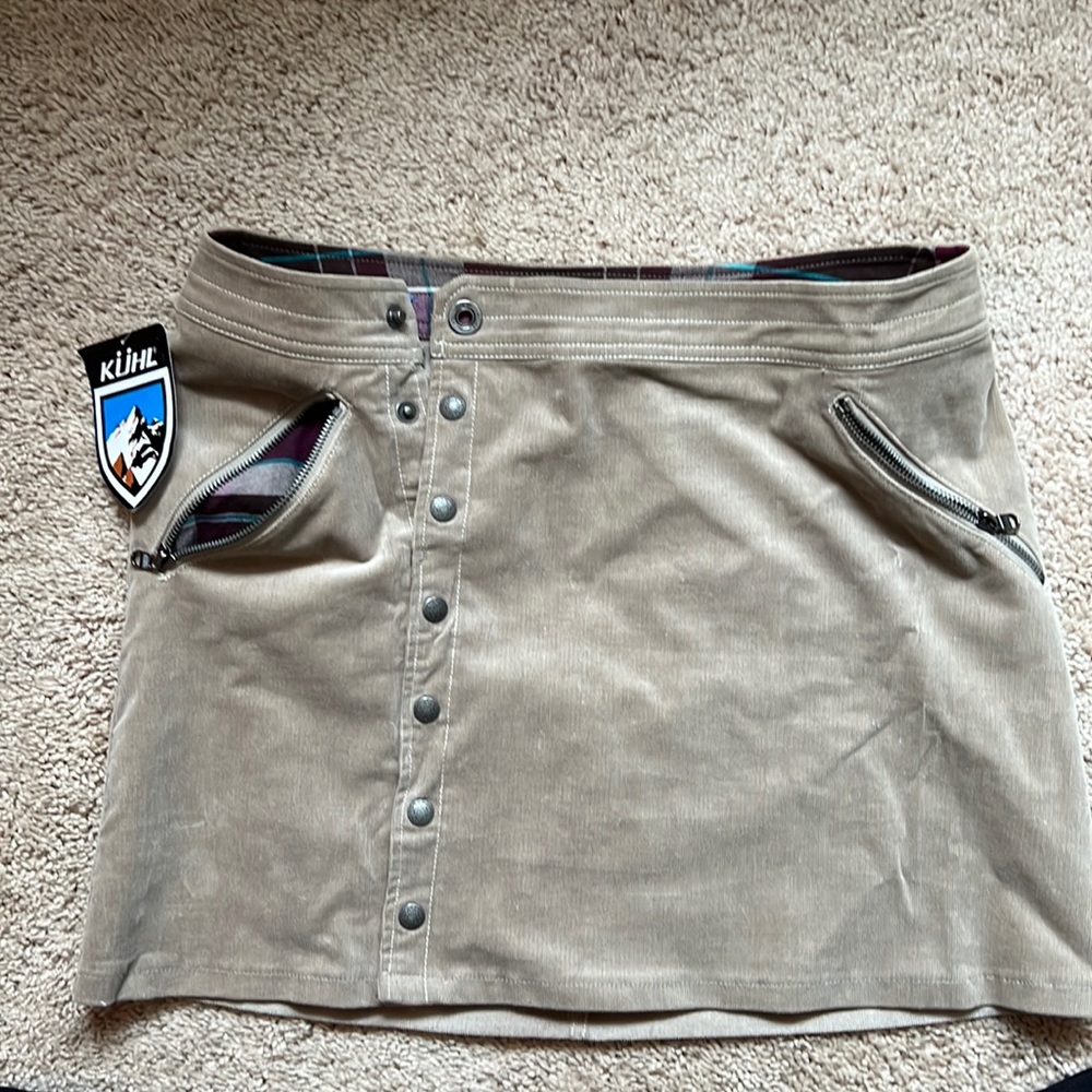 KUHL CORDUROY miniskirt size 8 never worn tags on